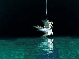 Biglietti per Cirque du Soleil O a Las Vegas - acrobazie